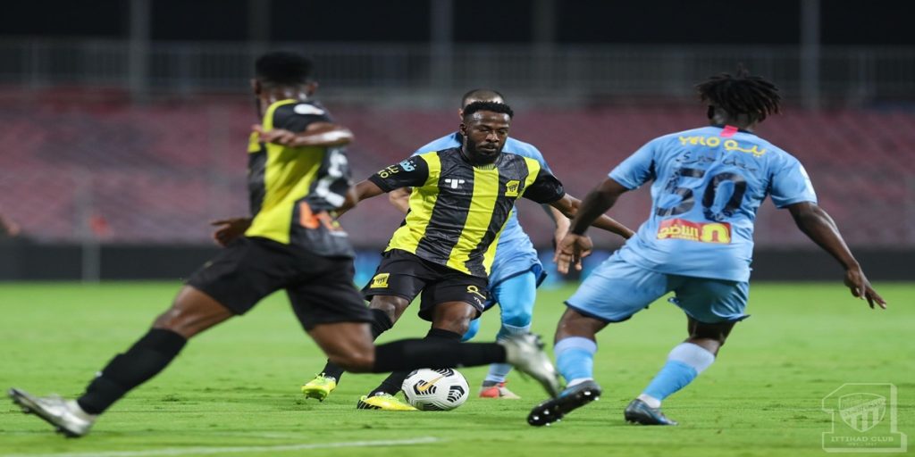 تردد القناة الناقلة لمباراة الاتحاد والباطن