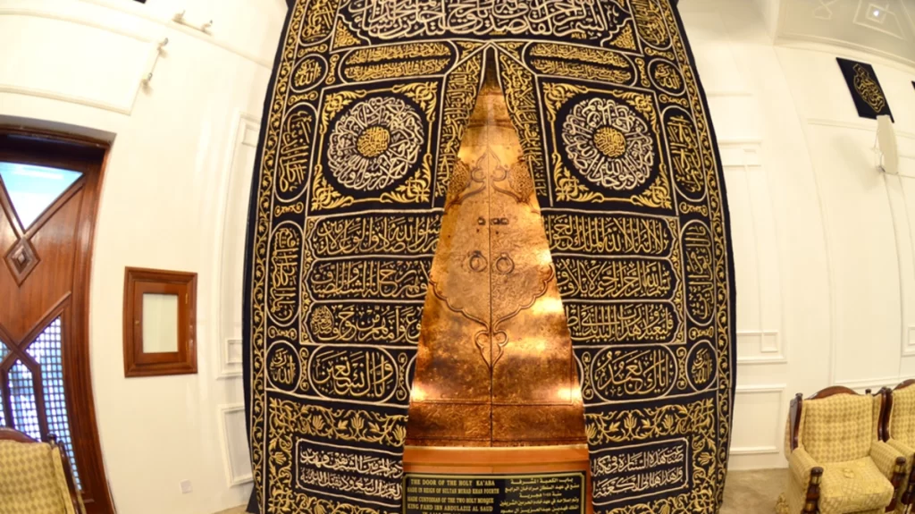 تاريخ كسوة الكعبة عبر العصور