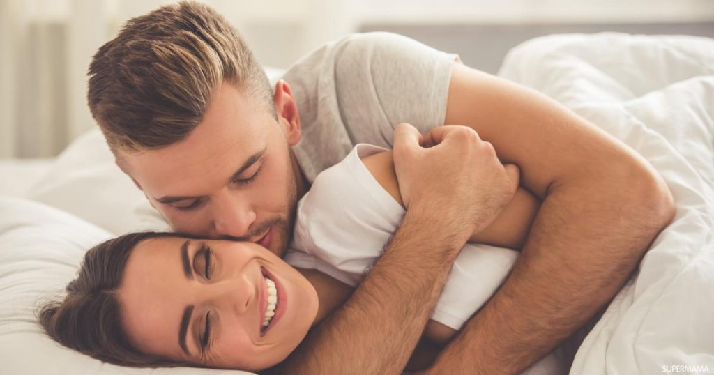 كيف استقبل زوجي من السفر
