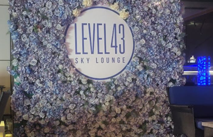 مطعم Level 43 Sky Lounge