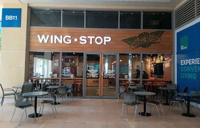 مطعم Wingstop Baysquare