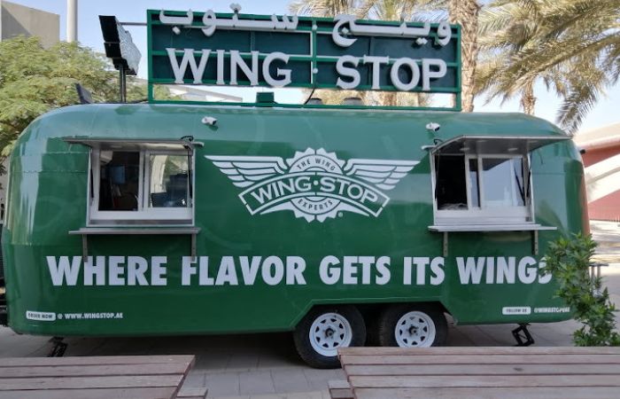 مطعم Wingstop Sports City