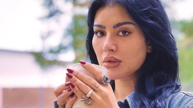 المطربة السورية سارة فرح تعلن اعتزالها الغناء نهائيًا